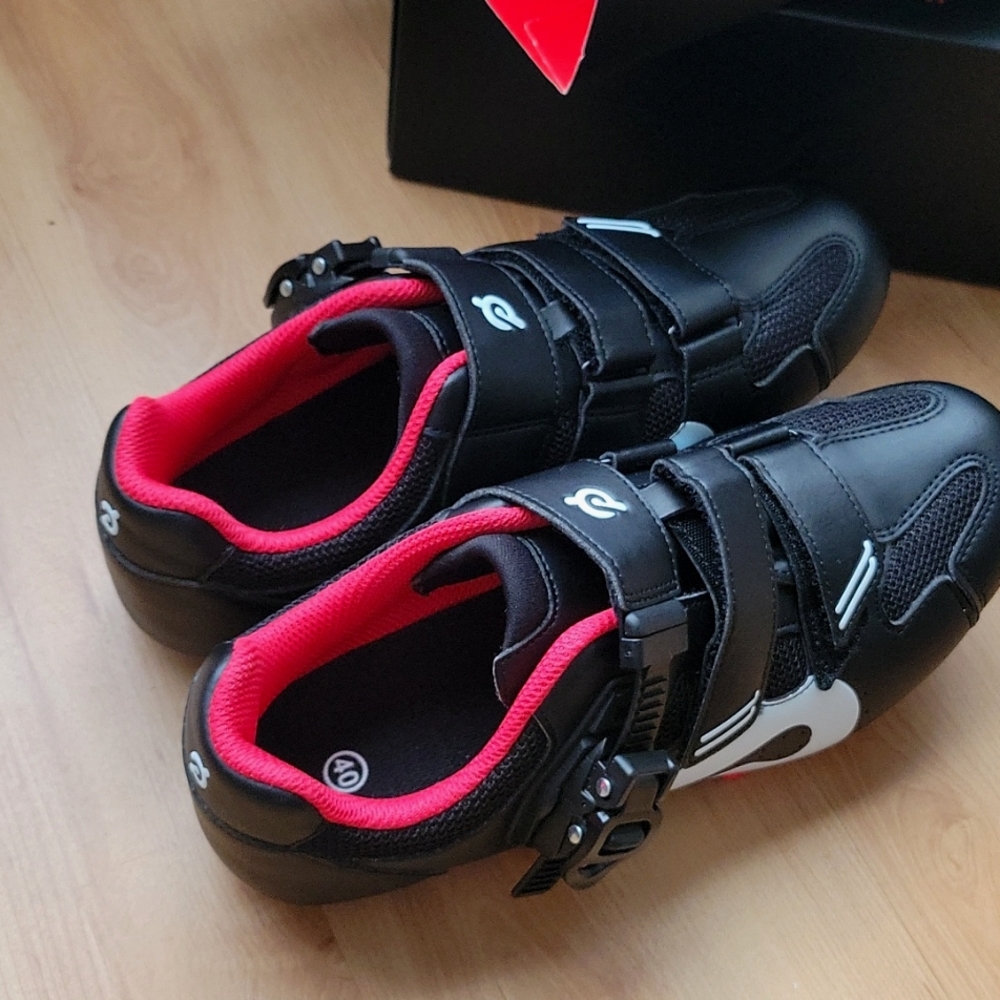 Peloton Cycling Shoes 40